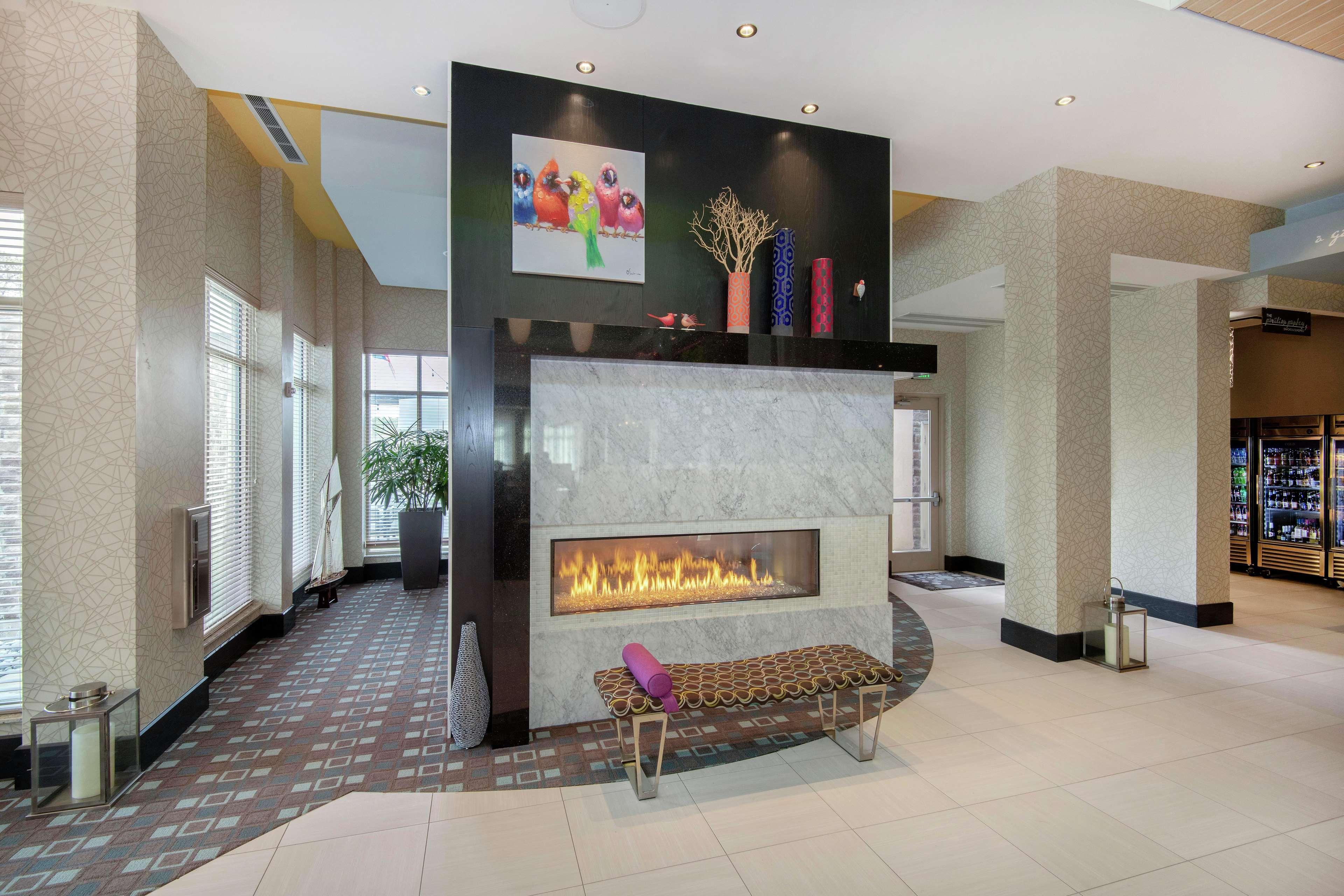 Hilton Garden Inn Raleigh/Crabtree Valley Exterior foto