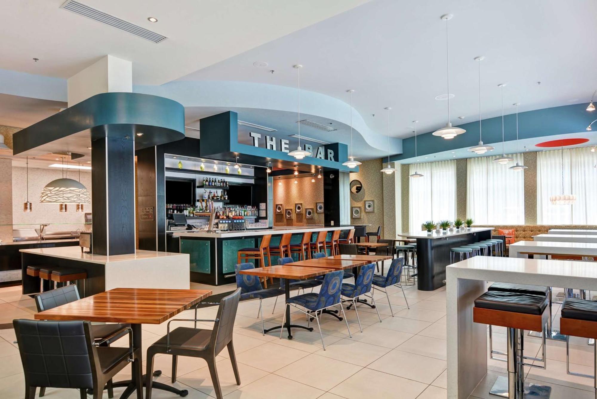 Hilton Garden Inn Raleigh/Crabtree Valley Exterior foto