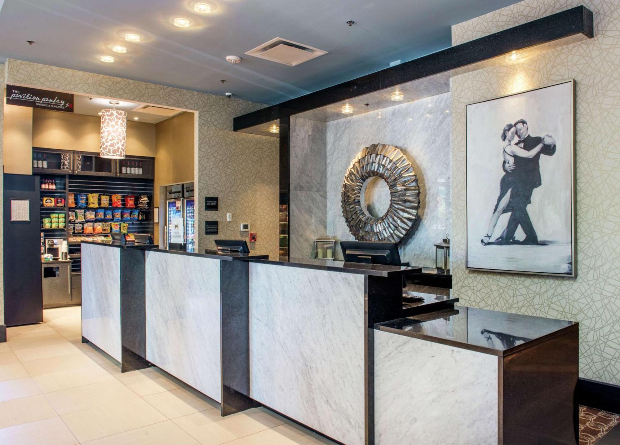 Hilton Garden Inn Raleigh/Crabtree Valley Exterior foto