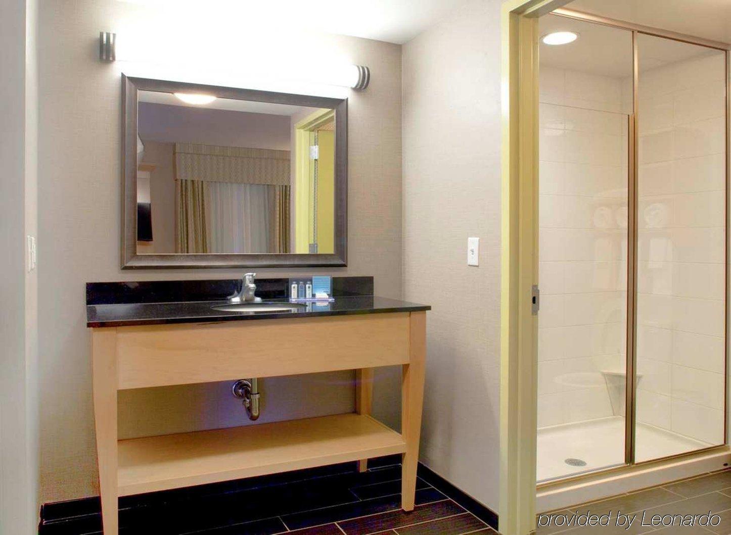 Hilton Garden Inn Raleigh/Crabtree Valley Exterior foto
